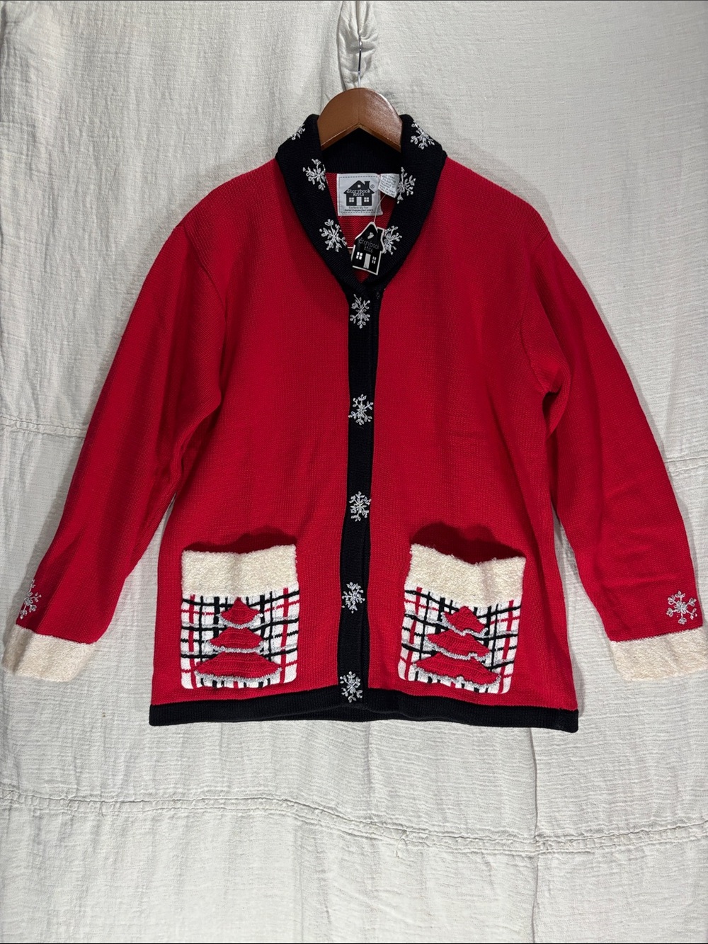 NWT Vintage Storybook Knits Red Cardigan Sweater Size L Holiday Plaid